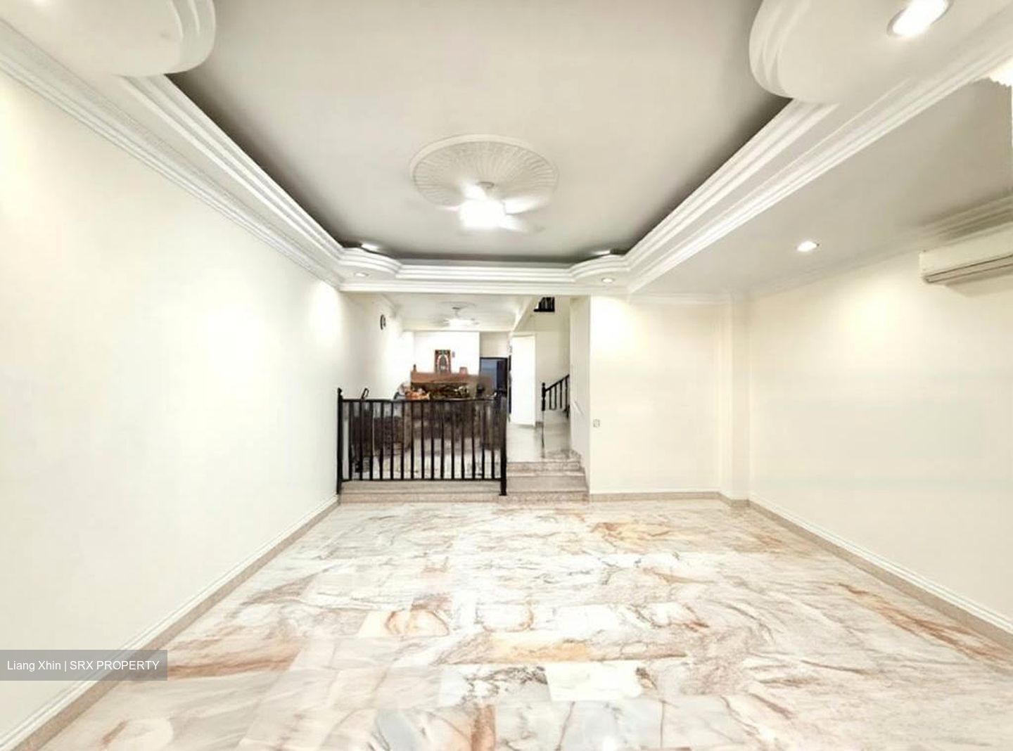 Simon Place (D19), Terrace #485472861
